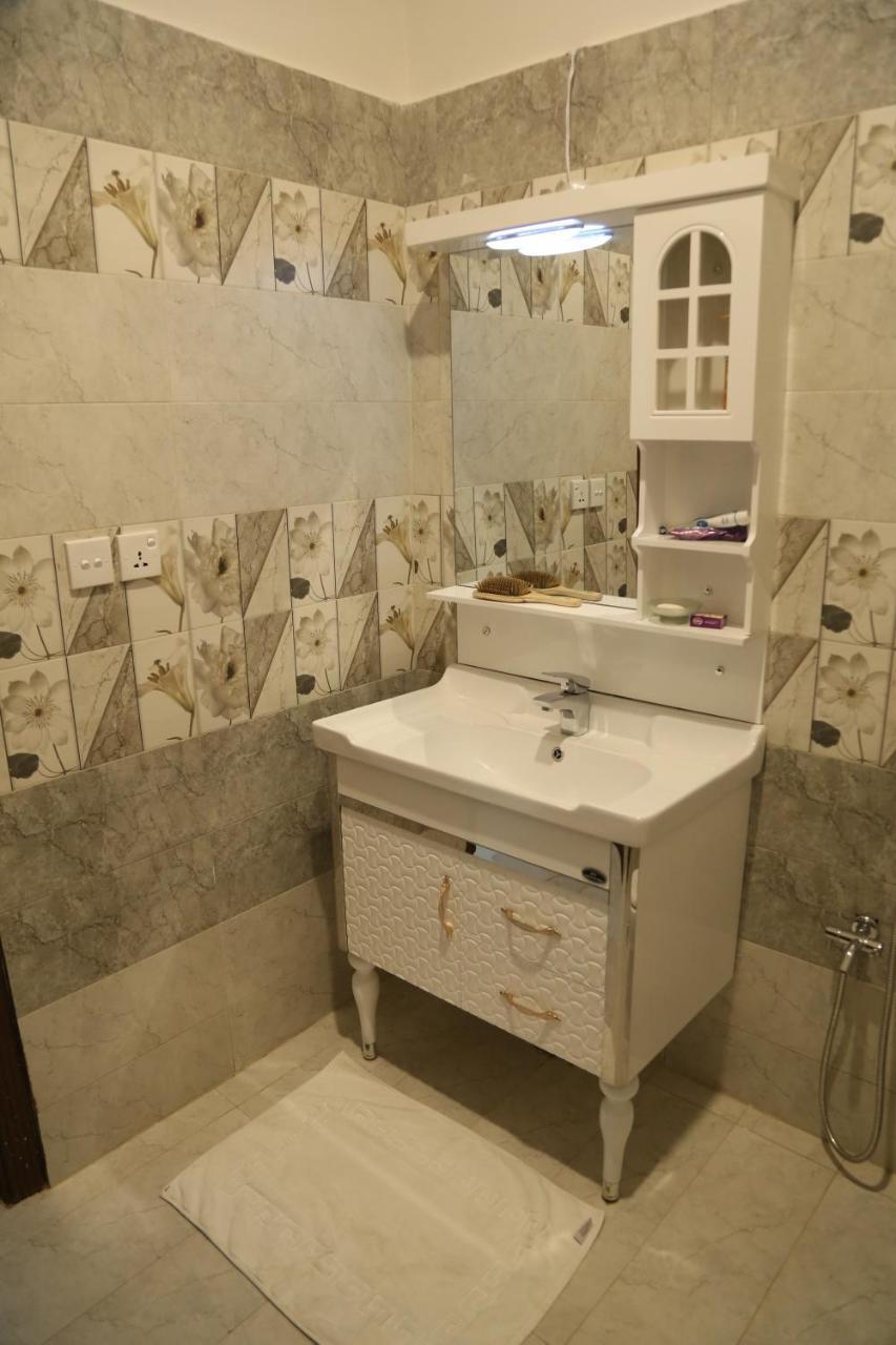 Royal Grace Guest House İslamabad Dış mekan fotoğraf